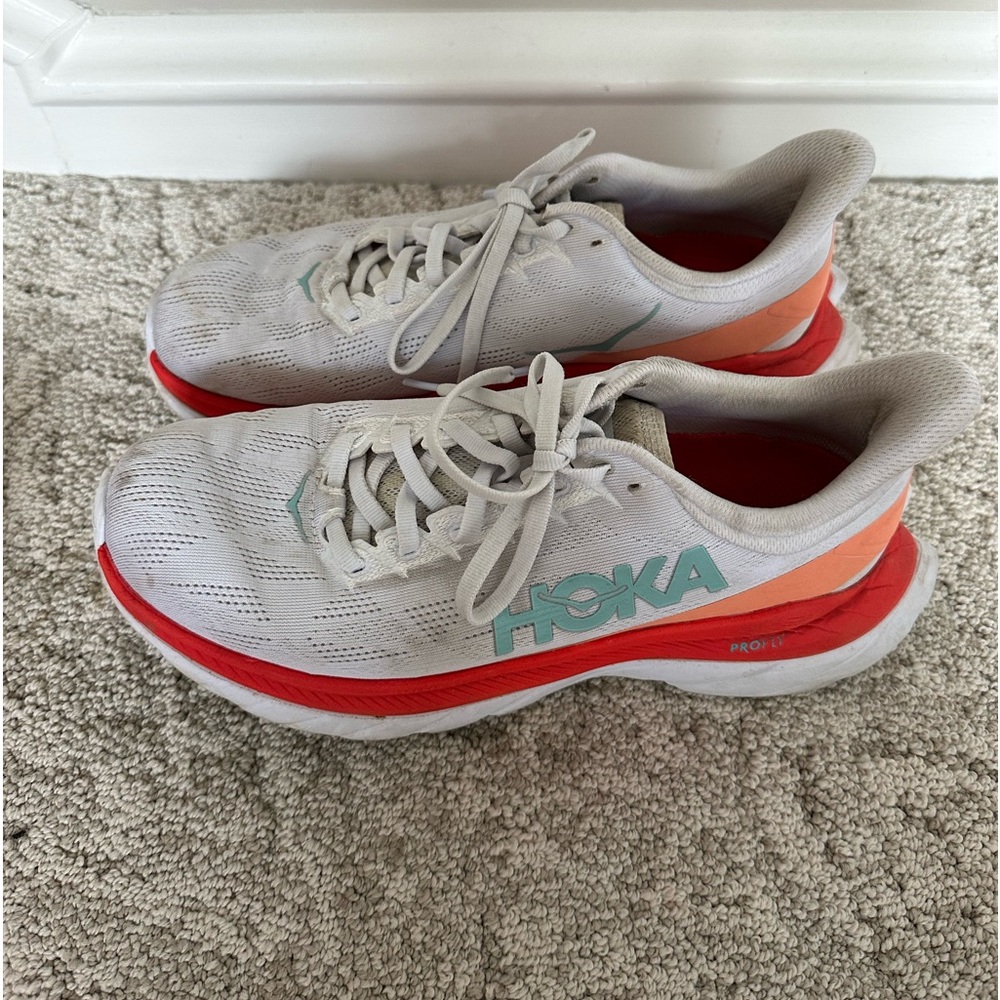 LAST DAY Women’s Hoka Mach